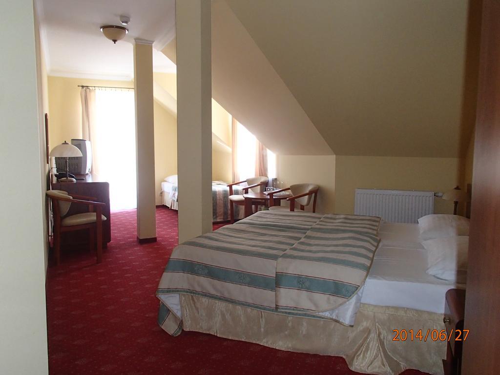 Hotel Morze Ustka Exterior photo